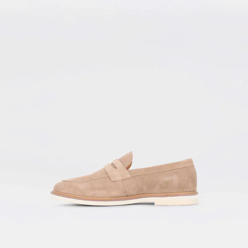 Pepper - sand-beige penny loafer til herre i semsket skinn